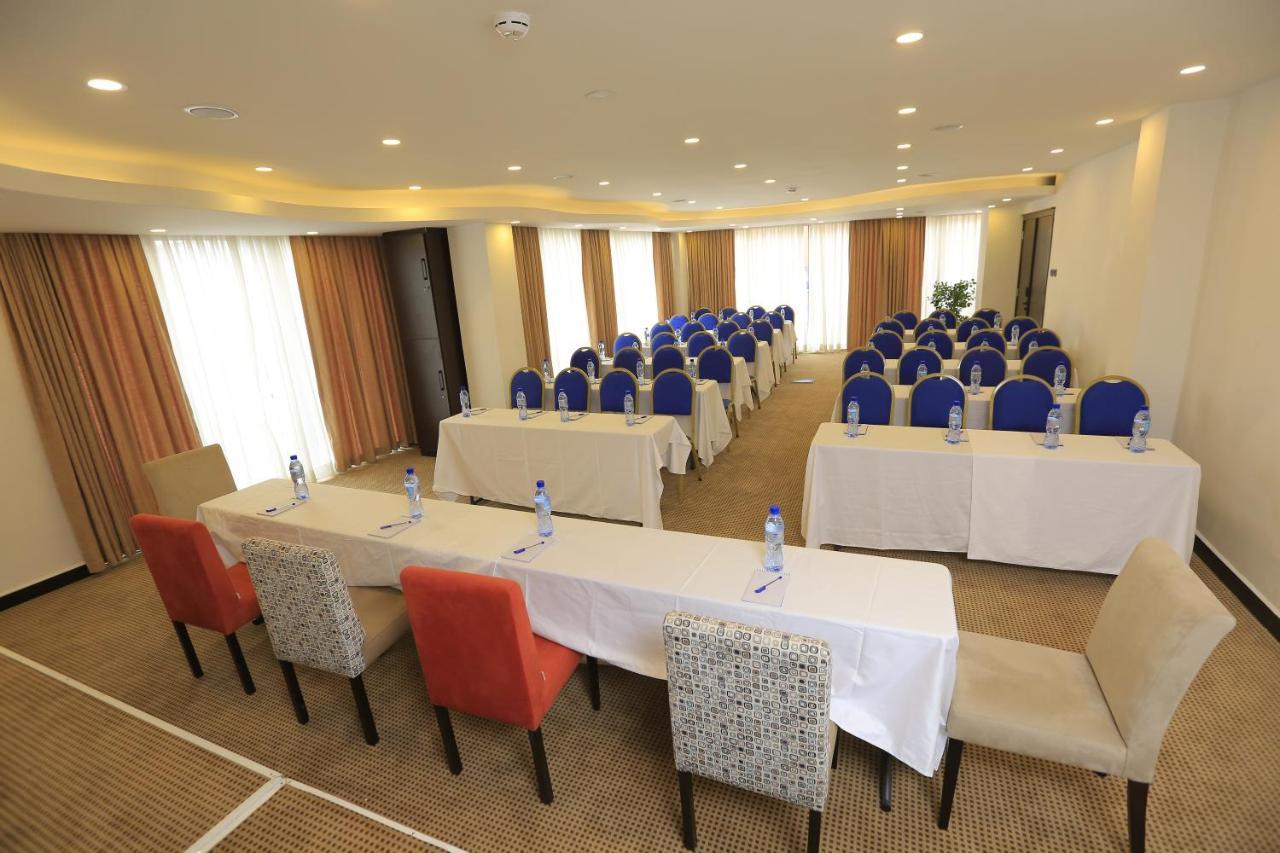 Cassiopeia Hotel Addis Abeba Exterior foto