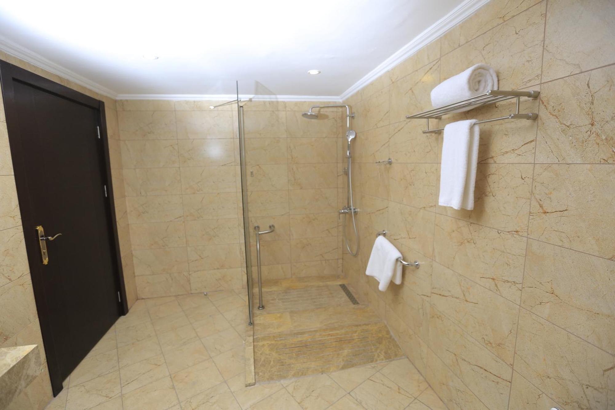 Cassiopeia Hotel Addis Abeba Exterior foto